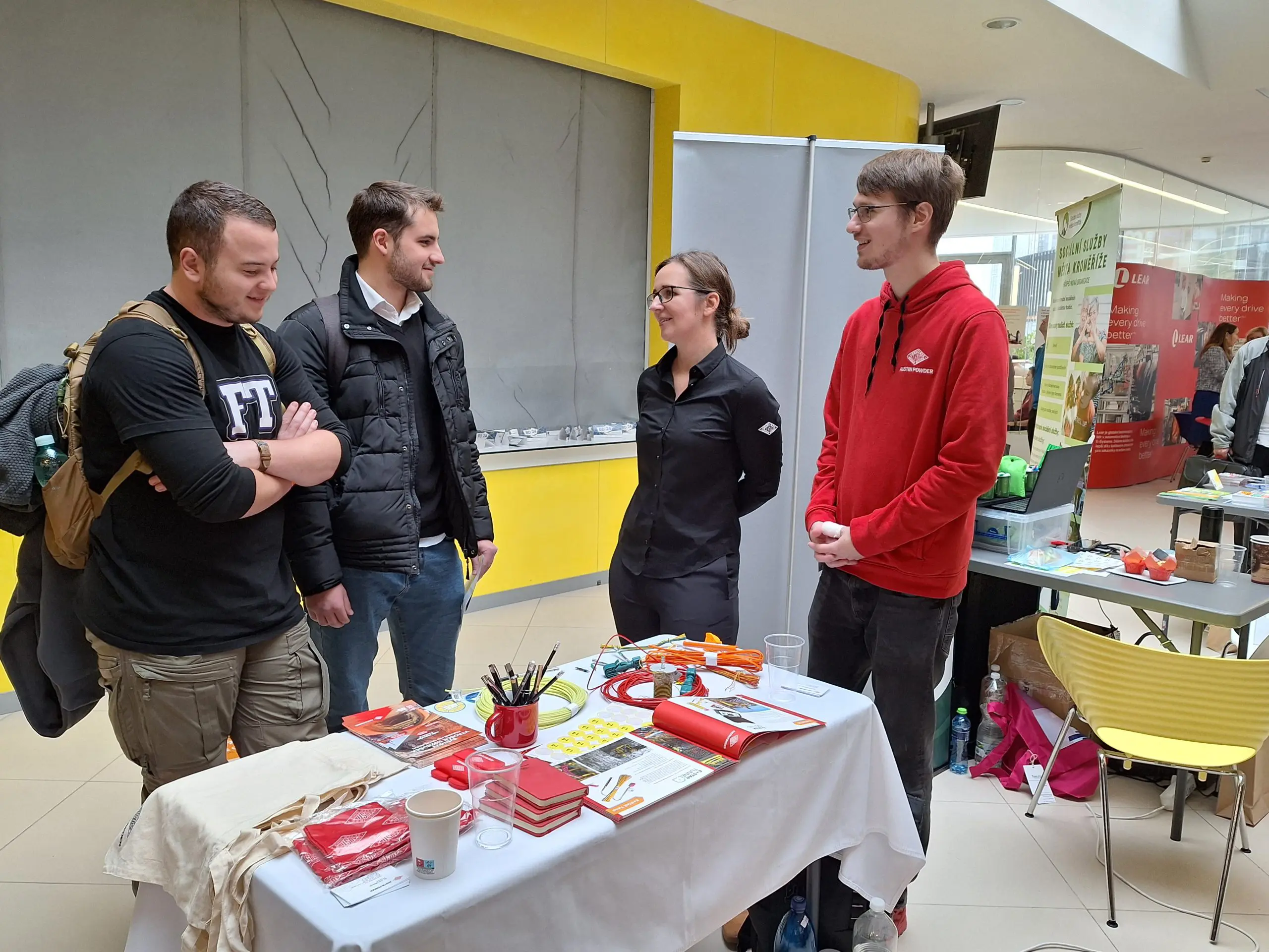 Komunikace se studenty Kostka