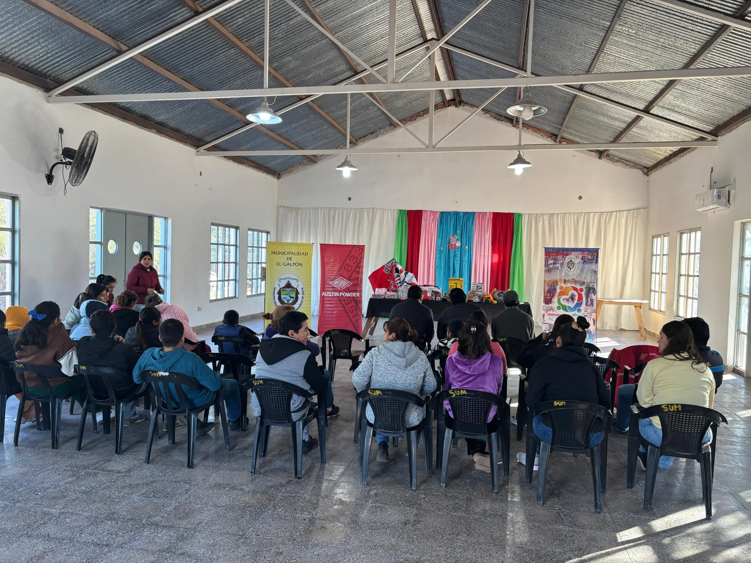 Carpentry Workshop in Juramento Plant Communities