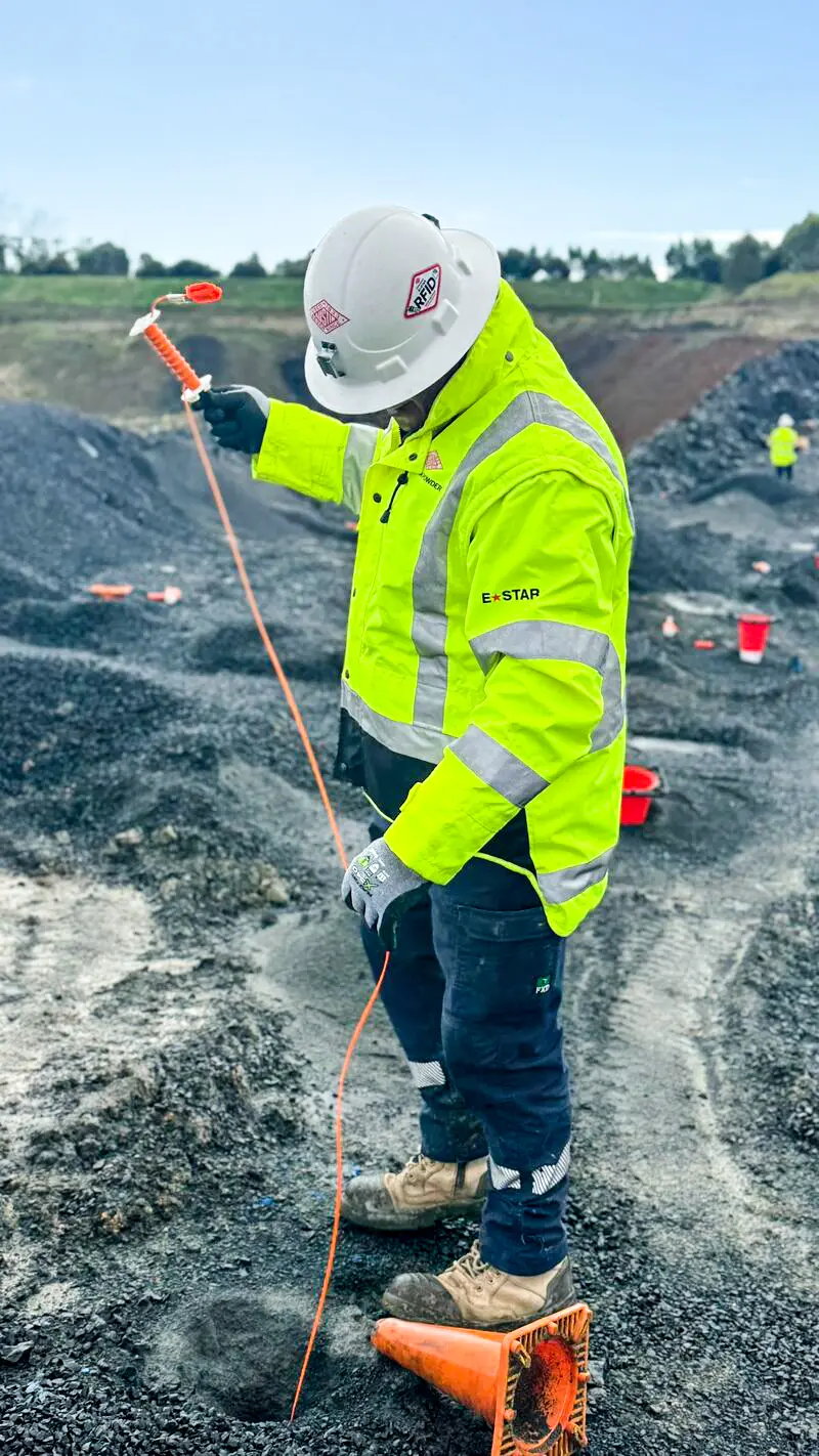 Blaster placing wires